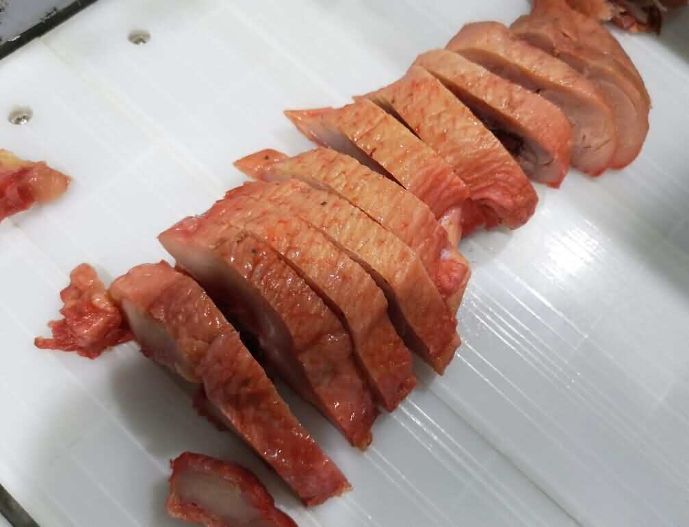 禽肉類剁塊機(jī)剁雞塊效果圖